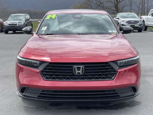 Used 2024 Honda Accord Sport image 3