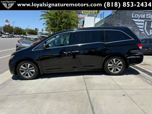 Used 2014 Honda Odyssey Touring image 4