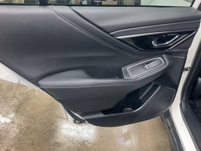 Used 2025 Subaru Outback Limited AWD/4WD image 14