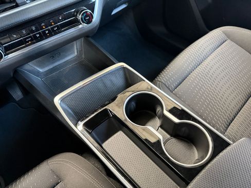 Used 2025 Chevrolet Equinox LT image 40