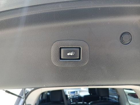 Used 2019 Nissan Armada SL w/ Premium Package RWD image 10
