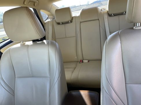 Used 2018 Toyota Avalon XLE image 21