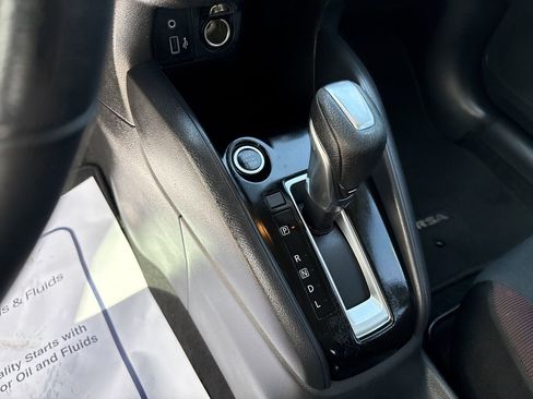 Used 2020 Nissan Versa SR image 16