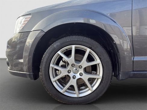 Used 2014 Dodge Journey Limited w/ Flexible Seating Group image 4