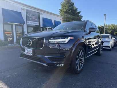 Used 2019 Volvo XC90 T5 Momentum w/ Multimedia Package