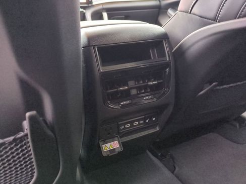 New 2026 Jeep Grand Cherokee Limited w/ Luxury Tech Group II image 26