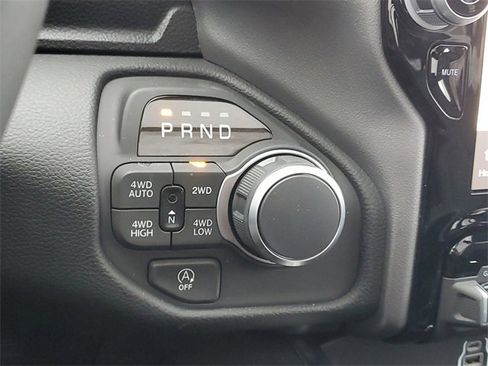 New 2026 RAM 1500 Big Horn AWD/4WD image 24