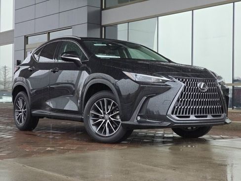 Used 2023 Lexus NX 350 AWD image 2