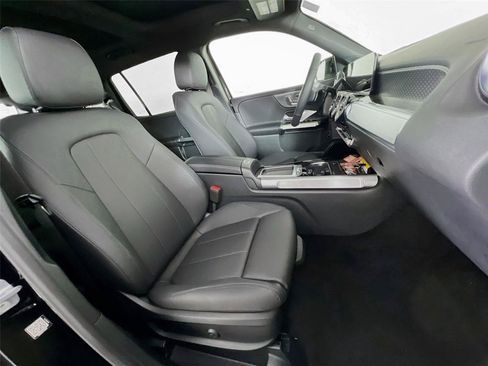 Certified 2026 Mercedes-Benz GLB 250 4MATIC image 24