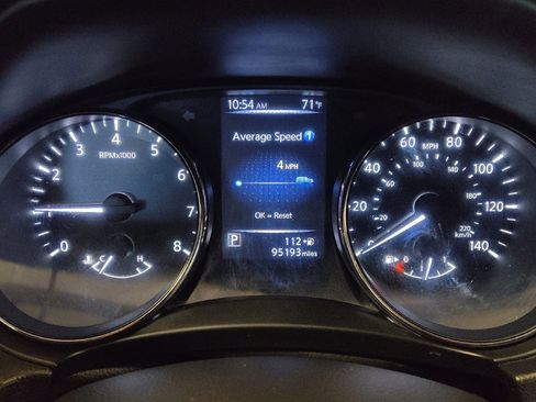 Used 2017 Nissan Rogue Sport SL w/ SL Premium Package FWD image 23