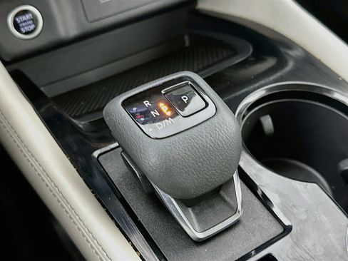 Used 2023 Nissan Rogue SL AWD/4WD image 24