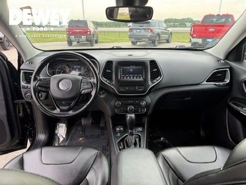 Used 2021 Jeep Cherokee Latitude Plus AWD/4WD image 27