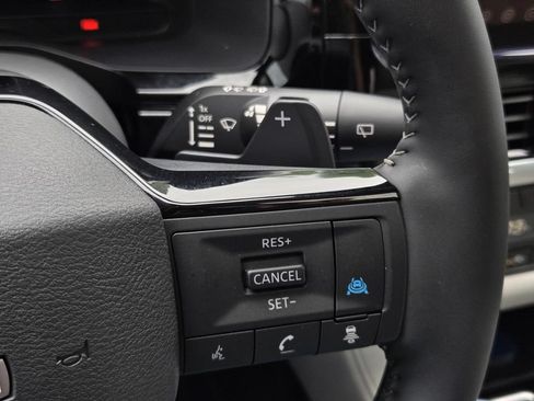 New 2026 Nissan Pathfinder SL FWD image 28