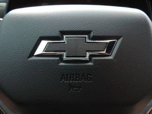 Used 2026 Chevrolet Colorado ZR2 w/ Technology Package AWD/4WD image 32