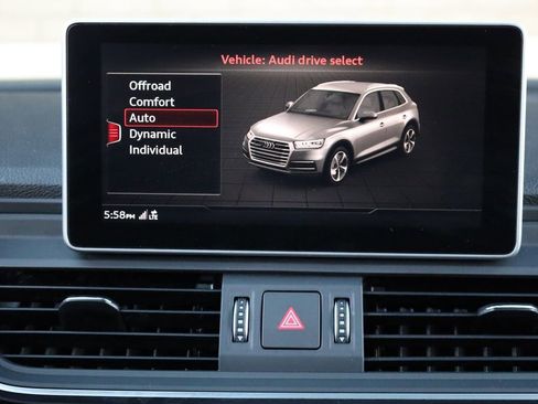 Used 2018 Audi Q5 2.0T Premium Plus w/ Premium Plus Package image 41