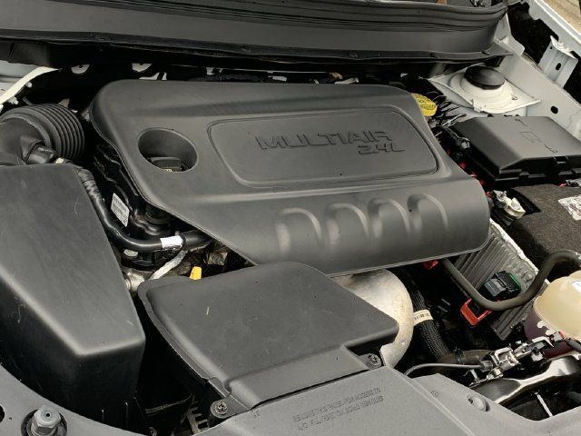 Used 2020 Jeep Cherokee Latitude FWD image 16