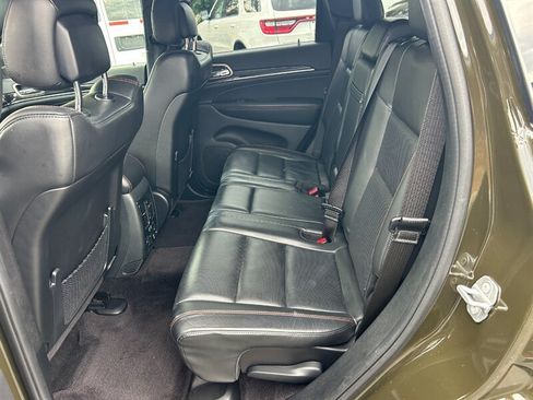 Used 2016 Jeep Grand Cherokee Limited 75th Anniversary AWD/4WD image 10