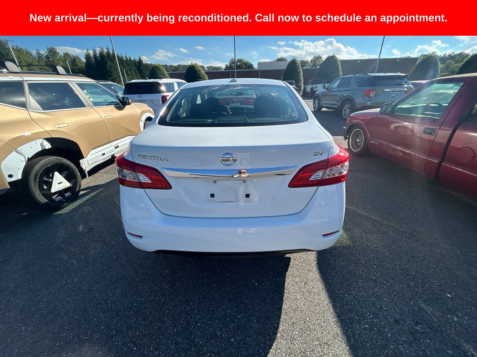 Used 2015 Nissan Sentra SV FWD image 9
