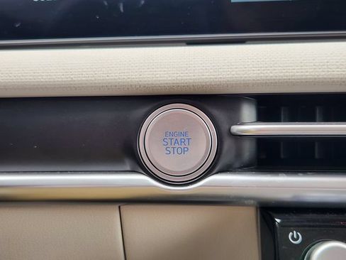 Certified 2025 Hyundai Tucson SEL FWD image 15