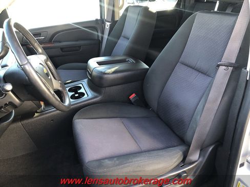 Used 2012 Chevrolet Avalanche LS w/ Convenience Package image 12