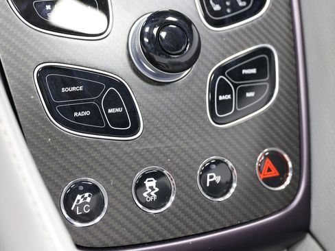 Used 2014 Aston Martin Vanquish Volante RWD image 48