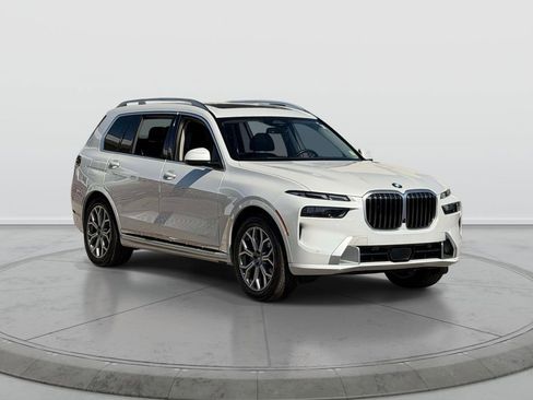 Used 2026 BMW X7 xDrive40i AWD/4WD image 1
