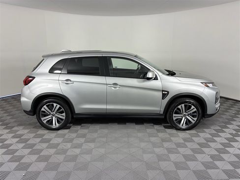 Used 2024 Mitsubishi Outlander Sport ES image 4