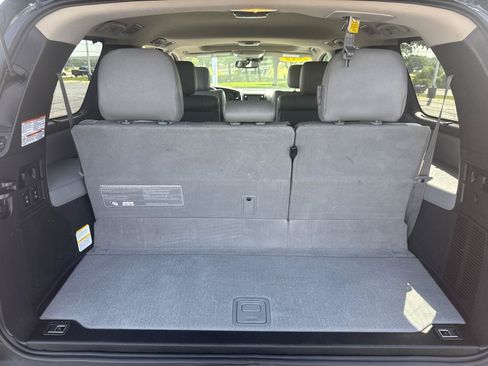 Used 2019 Toyota Sequoia Limited w/ Safety & Convenience Package AWD/4WD image 8