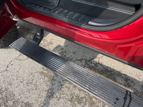 Used 2022 Ford F350 Lariat w/ Chrome Package image 11