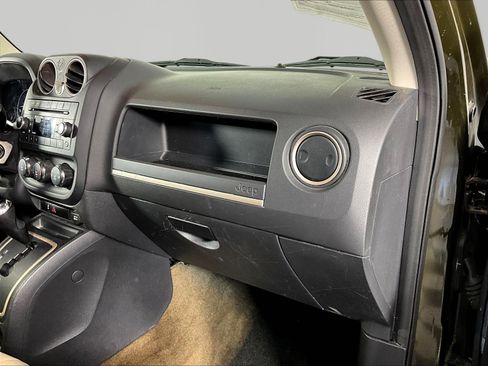 Used 2017 Jeep Patriot 75th Anniversary w/ Power Value Group FWD image 22