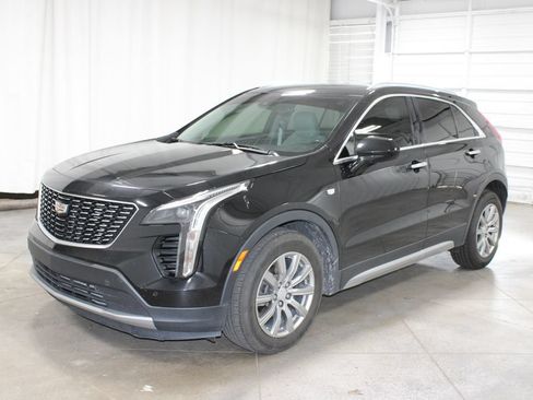 Used 2020 Cadillac XT4 Premium Luxury FWD image 4