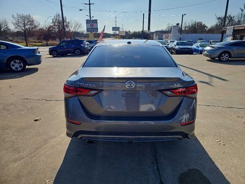 Used 2023 Nissan Sentra SR w/ SR Premium Package image 2