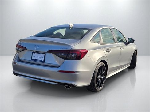 Used 2025 Honda Civic Sport image 4