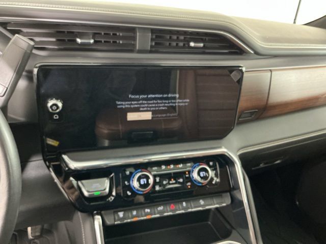 Used 2024 GMC Sierra 3500 Denali Ultimate AWD/4WD image 21