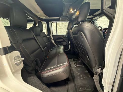 Used 2021 Jeep Wrangler Unlimited Rubicon AWD/4WD image 12
