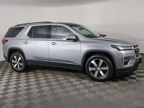 Used 2023 Chevrolet Traverse LT w/ LT Premium Package AWD/4WD image 22