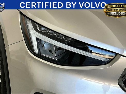 Used 2023 Volvo XC40 B4 Plus FWD image 39