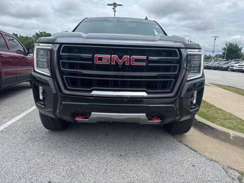 Used 2021 GMC Yukon AT4 w/ Rear Media and Nav Package AWD/4WD image 5