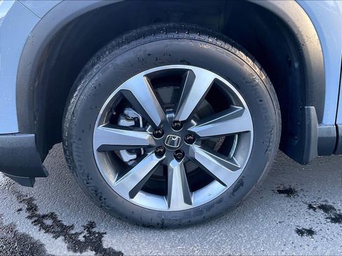 Used 2024 Honda Pilot Elite image 12