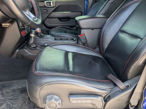 Used 2019 Jeep Wrangler Unlimited Rubicon AWD/4WD image 7