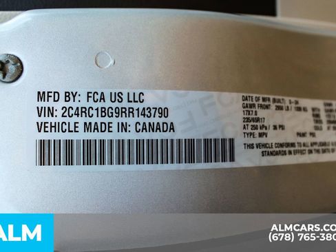 Used 2024 Chrysler Pacifica Touring-L FWD image 43