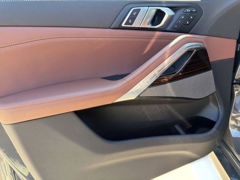 New 2026 BMW X6 xDrive40i w/ Executive Package image 12
