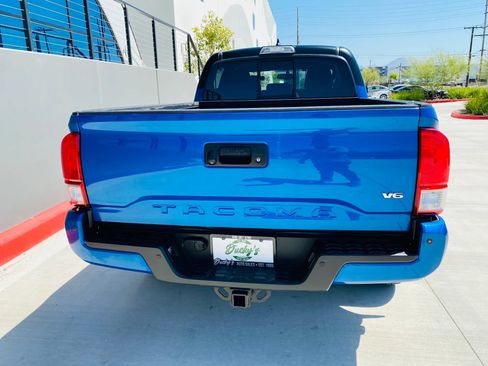 Used 2016 Toyota Tacoma TRD Sport RWD image 17