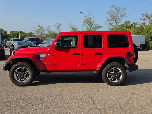 Used 2021 Jeep Wrangler Unlimited Sahara AWD/4WD image 4