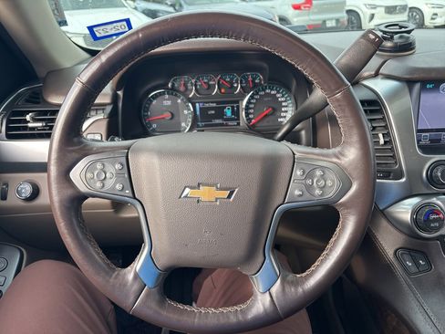 Used 2016 Chevrolet Suburban LT image 25