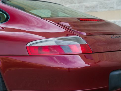 Used 2000 Porsche 911 Carrera image 37