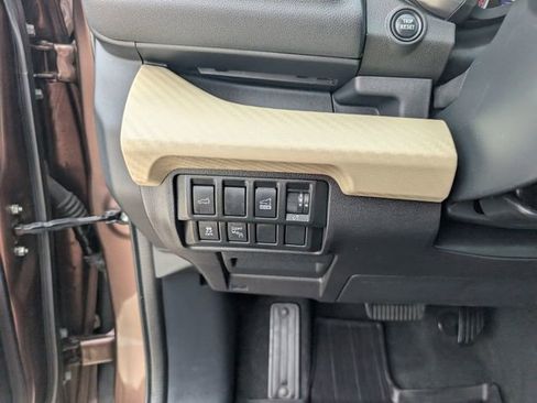 Used 2019 Subaru Ascent Premium AWD/4WD image 11