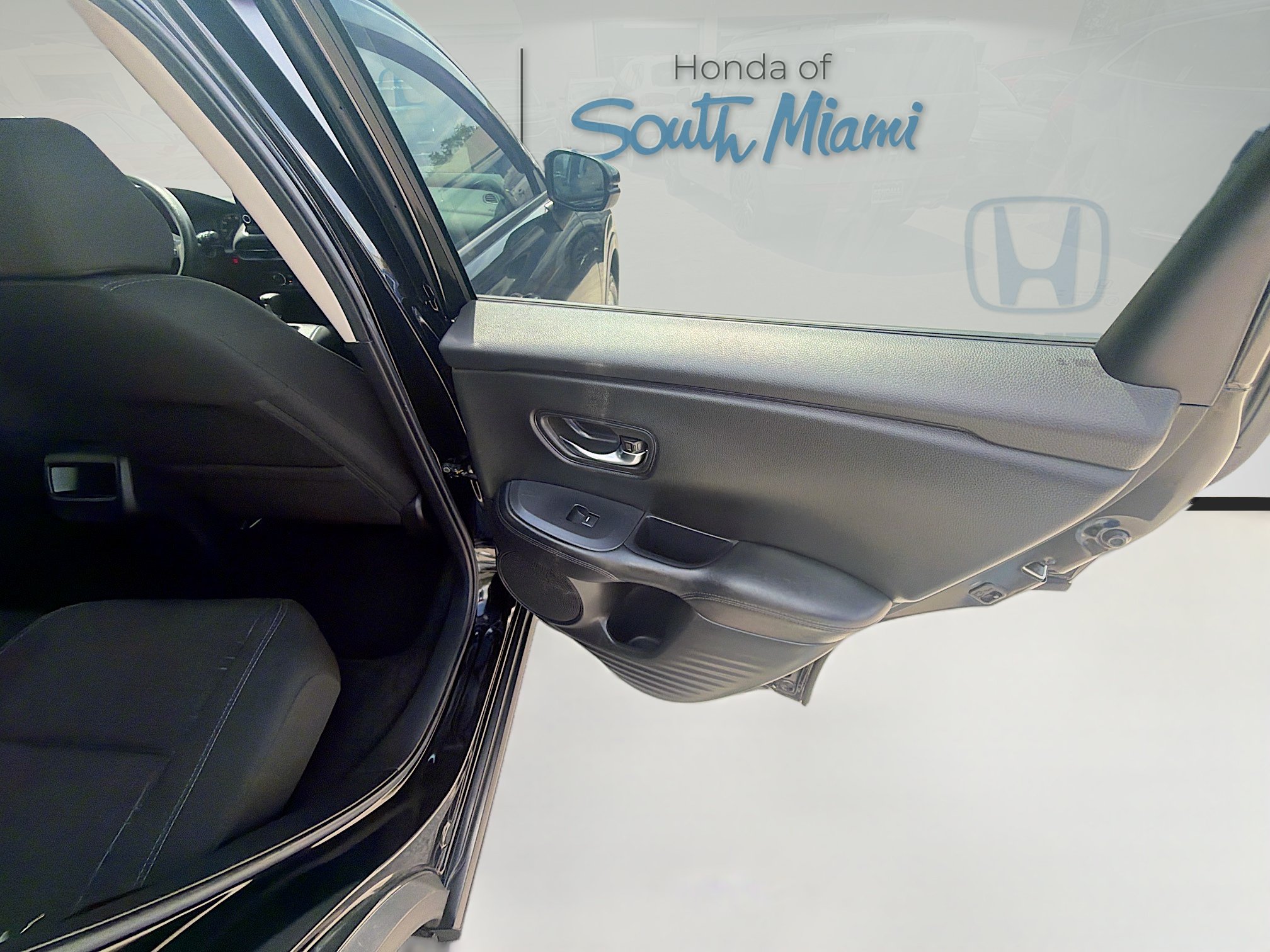 Used 2024 Honda HR-V LX image 29