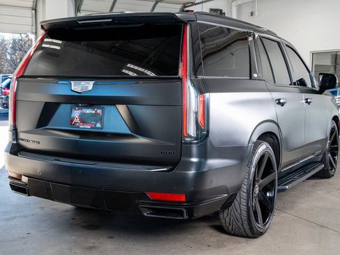 Used 2021 Cadillac Escalade Sport w/ Driver Assist Tech Package image 6