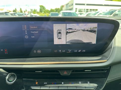 Used 2024 Buick Envision Avenir AWD/4WD image 39